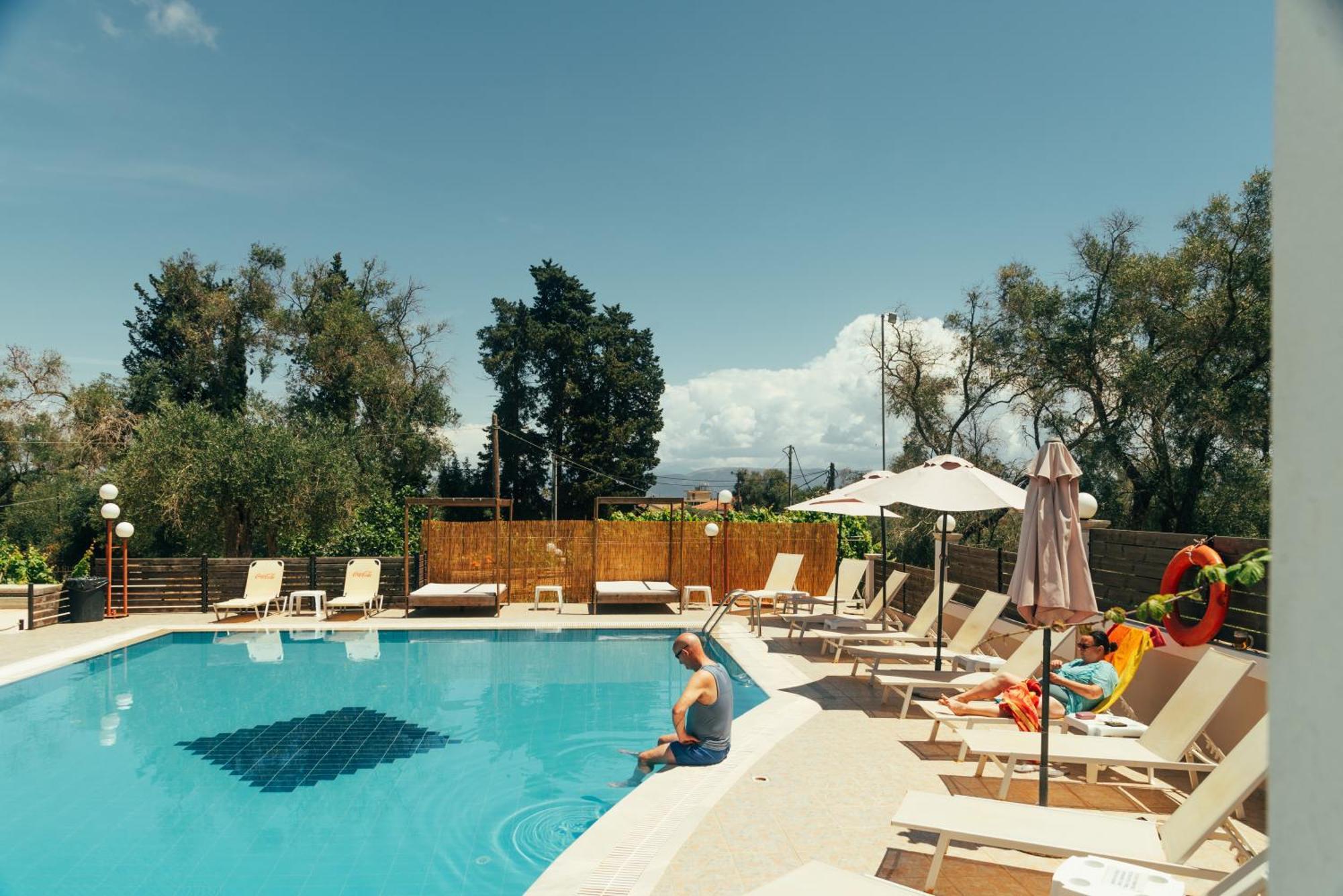 Kalypso Studio Resorts 卡沃斯 外观 照片
