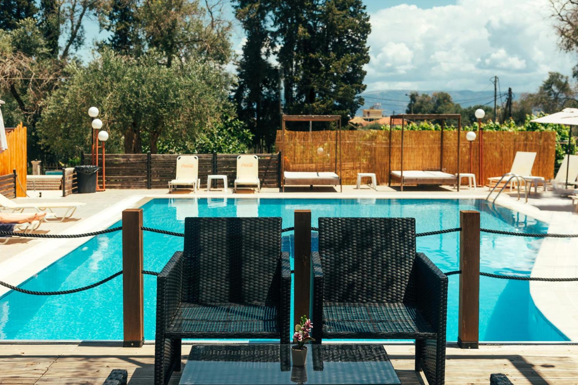 Kalypso Studio Resorts 卡沃斯 外观 照片